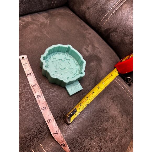 Autism Awareness Silicone Mold – Puzzle Piece Heart Design | DIY Freshies/Resin - Picture 2 of 5